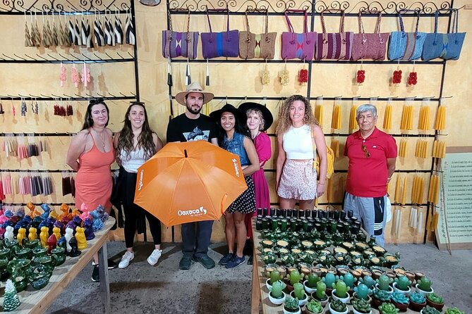 Hierve el Agua, Tule Tree, Mitla and Mezcal Distillery Tour - Lunch and the rhythm of a long day