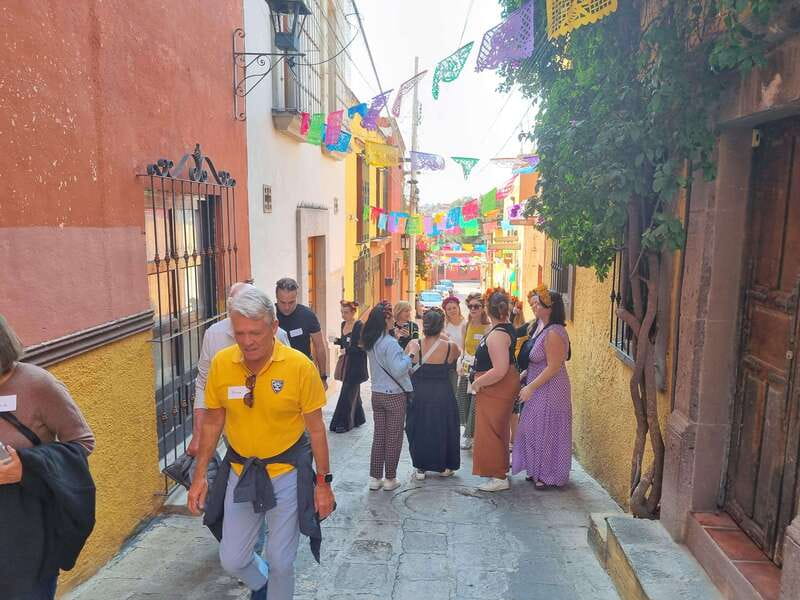 Historical & Cultural Walking Tour of San Miguel de Allende - The Parroquia de San Miguel Arcángel in 20 minutes