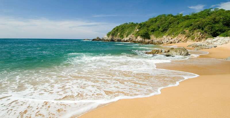 Huatulco: Premium Boat Tour with snorkel experience. - Booking tips for a smoother day