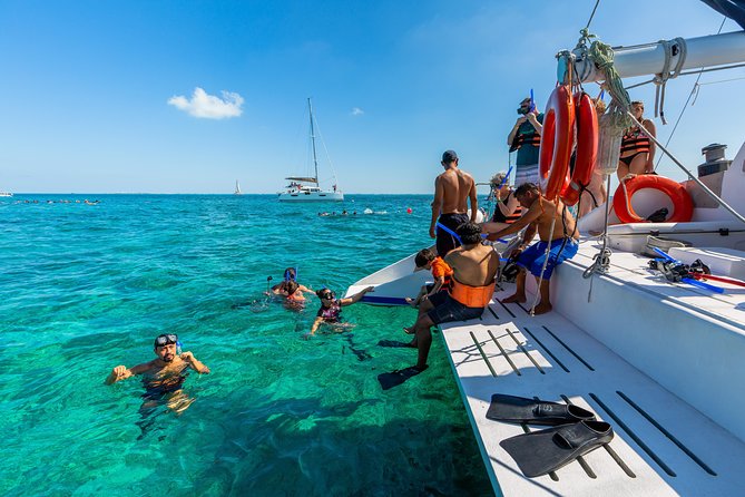 Isla Mujeres Catamaran, Open Bar & Optional Buffet and pick up - Snorkeling at a protected reef