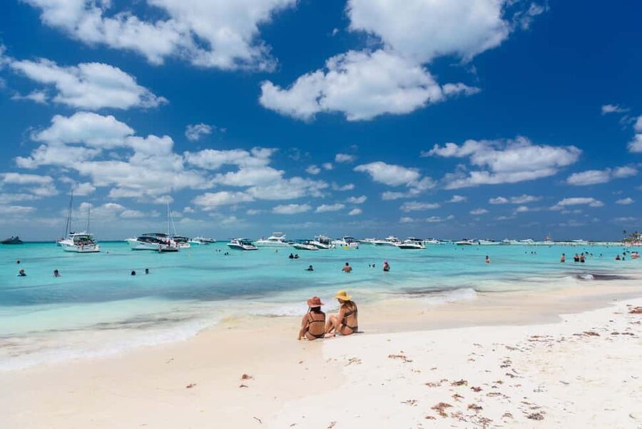 Isla Mujeres: Catamaran Ride with Open Bar, Snorkeling, and Lunch - Key points before you book