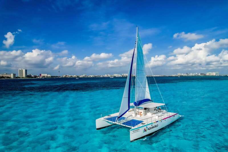 Isla Mujeres: Catamaran with Open Bar, Snorkeling and Lunch - Key points to know before booking