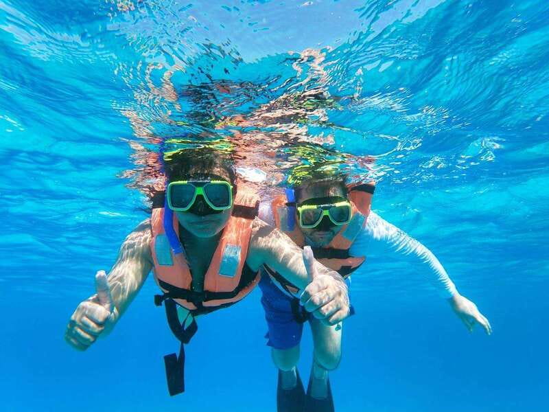 Isla Mujeres: Catamaran with Open Bar, Snorkeling and Lunch - What kind of day is this?