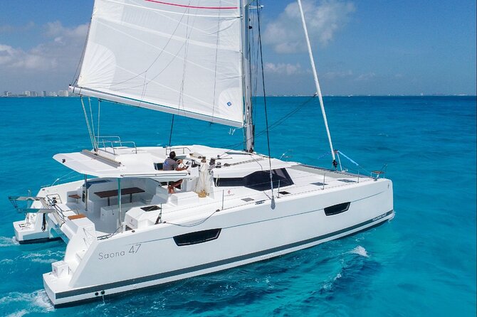 Isla Mujeres Cruise with Beach Club, Snorkel, Lunch and Open Bar - Three hours around Isla Mujeres