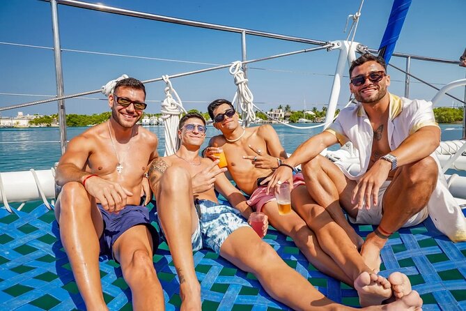 Isla Mujeres Cruise with Beach Club, Snorkel, Lunch and Open Bar - Who should book this catamaran day