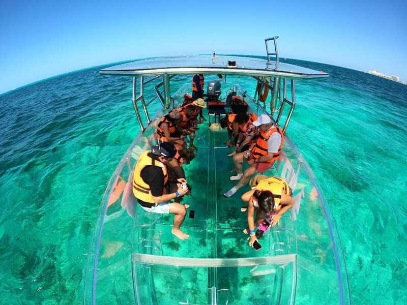 Isla Mujeres: Excursion Crystal Boat Tour at the Caribbean - Small-group comfort and the photo question