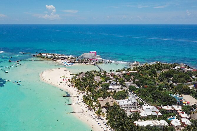 Isla Mujeres Luxury Sailing: Adults Only or Family Friendly - Open Bar, Lunch, and the Meaning of Luxury