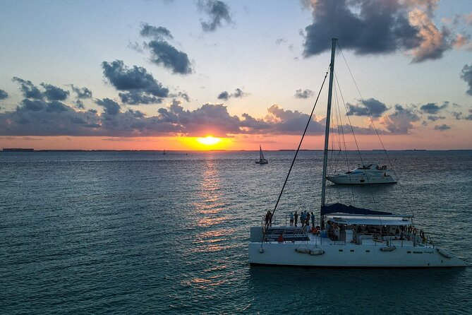 Isla Mujeres Sunset Cruise and Tour from Cancun - Practical tips for a smoother evening