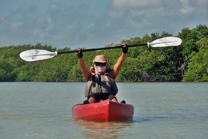 Kayak adventure through Laguna Nichupté in Cancun - Meeting at Conexión Nativa Cancún