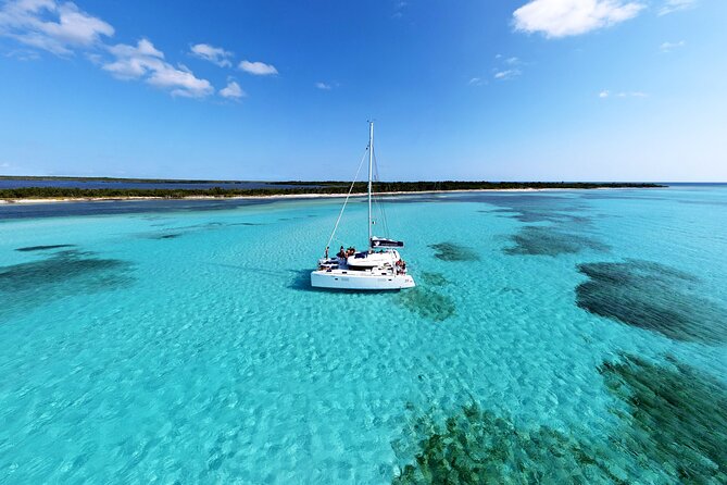 Lagoon 39ft Private Catamaran 5hr - El Cielo Full Experience - El Cielo, sandbar time, and the floating mat