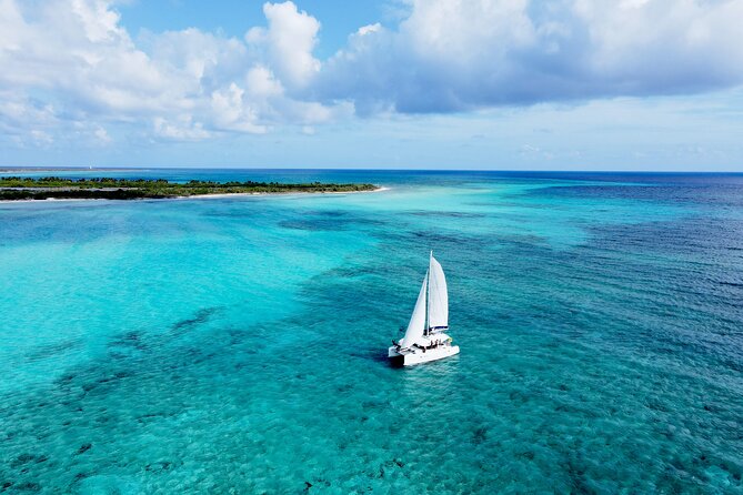 Lagoon 39ft Private Catamaran 5hr - El Cielo Full Experience - Families, birthdays, and corporate groups