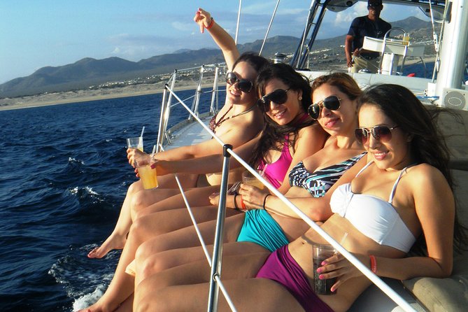 Lands End Luxury Sail and Snorkel Cruise in Cabo San Lucas - Crew service makes a practical difference