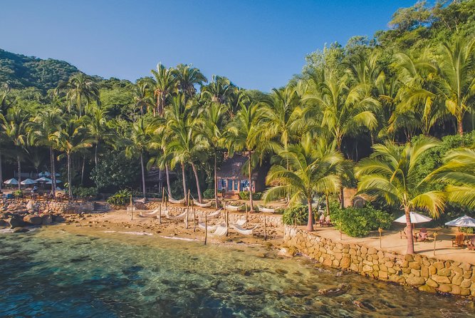 Las Caletas Beach & Adventure Park with buffet lunch and open bar - Family activities for younger children and teens