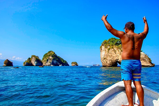 Los Arcos 5 islands Snorkeling Cliff Jumping and Hidden Beach - What this three-hour Puerto Vallarta outing is really like