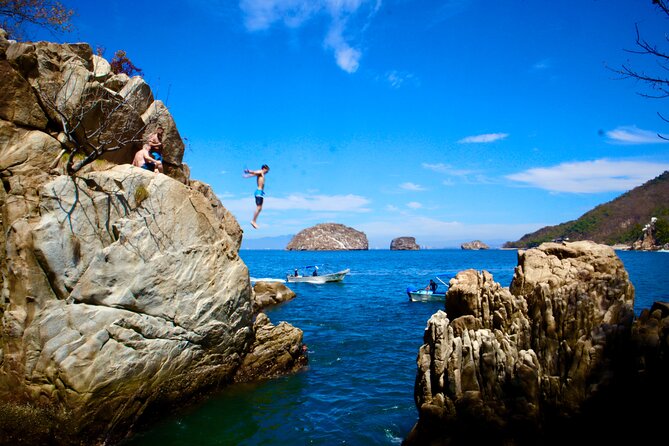 Los Arcos 5 islands Snorkeling Cliff Jumping and Hidden Beach - Getting from Zona Romántica to Mismaloya