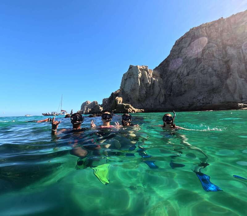 Los Cabos Arch & Lover’s Beach Tour + Snorkeling Tour - The short water taxi to Land’s End