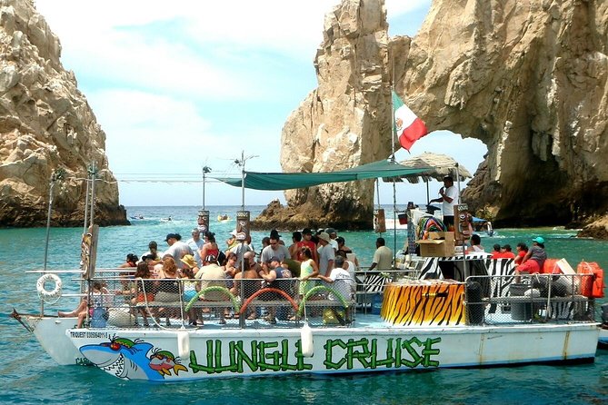 Los Cabos Sunset Booze Cruise - Why a Cabo sunset cruise can be worth your evening