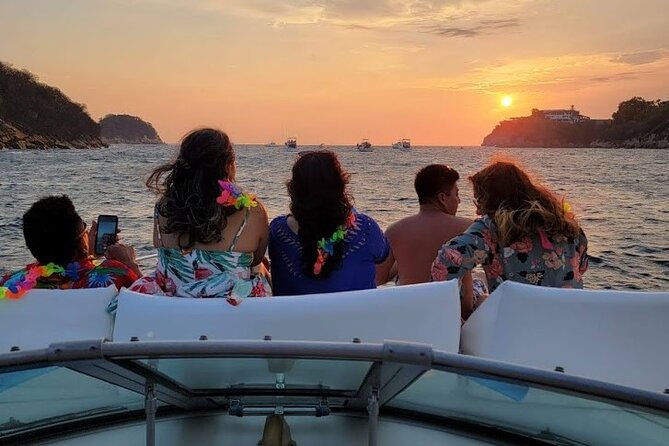 Los Cabos Yacht Adventure - Arch, Snorkel, Lunch, Drinks 1-18ppl - Choosing Chileno Bay or Santa Maria Bay