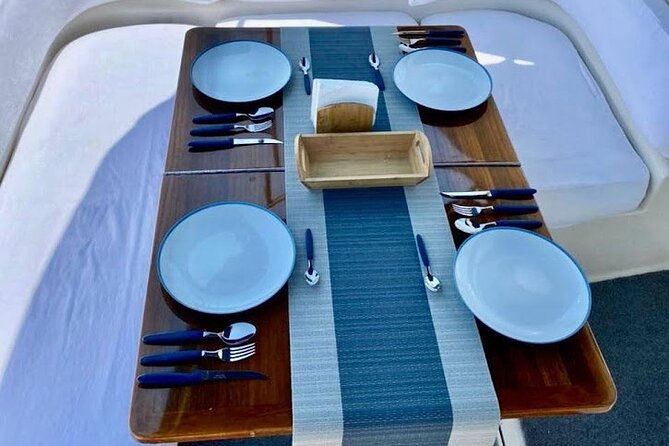 Los Cabos Yacht Adventure - Arch, Snorkel, Lunch, Drinks 1-18ppl - How the $999 private rate adds up
