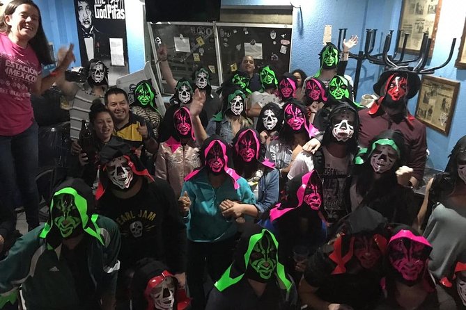 Lucha Libre Experience in Mexico City - Starting with pulque at La Hija de Los Apaches
