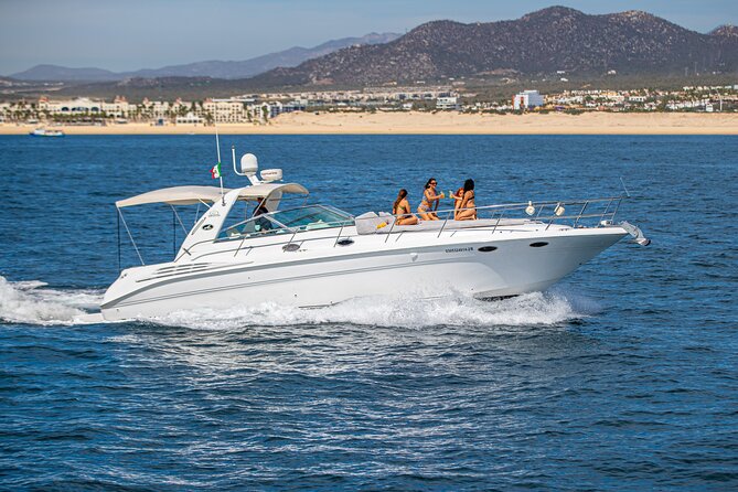 Luxury 42' Yacht Tour in Cabo for Snorkeling and Sunset - Why a private 42-foot yacht changes the Cabo day
