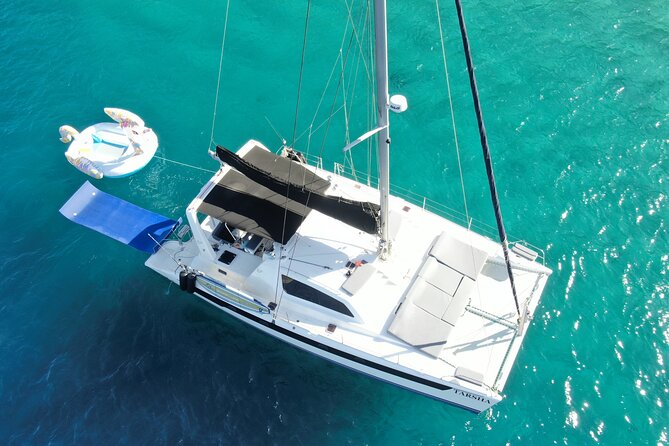 Luxury Sailing catamaran charter in Cabo San Lucas all inclusive - The Arch Is the Essential Cabo Photo Stop