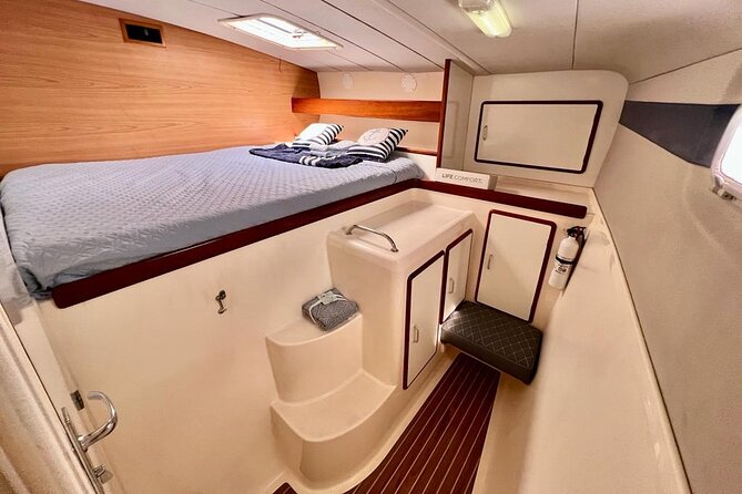 Luxury Sailing catamaran charter in Cabo San Lucas all inclusive - Is $2,350 a Good Value for Your Group?