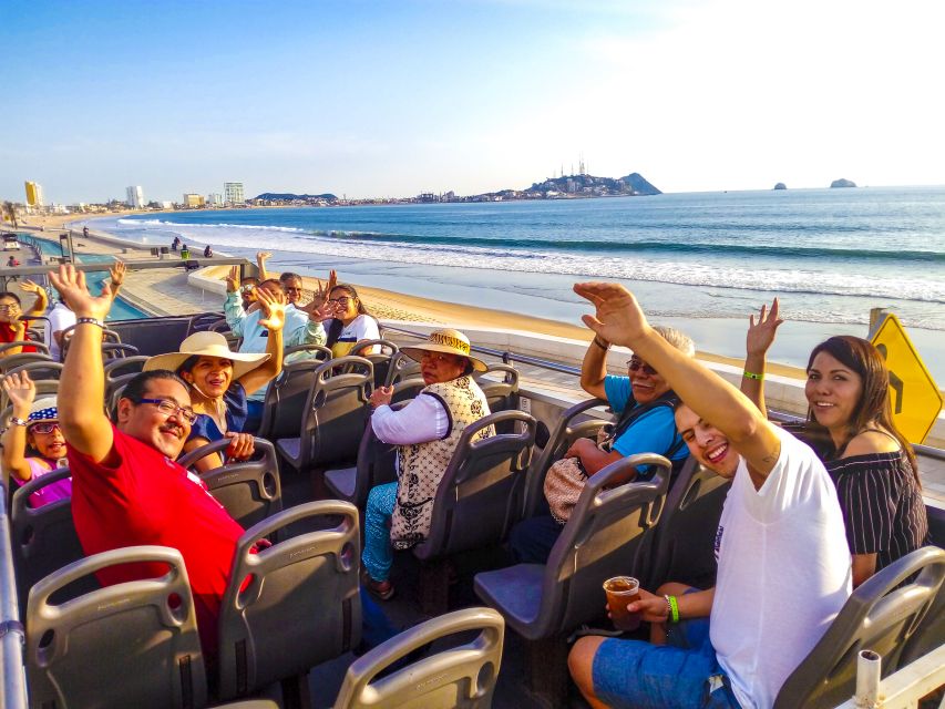 Mazatlán: Double-Decker Bus, Cliff Diving & Walking Tour - Playa Norte and the bird-feeding stop