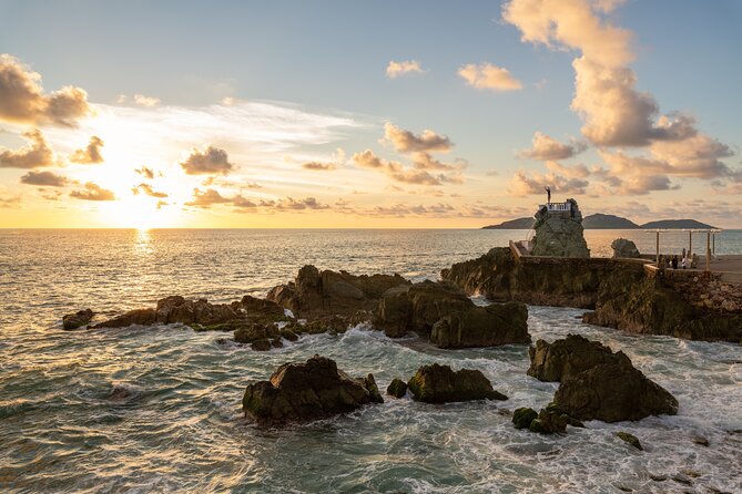 Mazatlan Sightseeing and Beach Activities All Inclusive - The Catamaran Ride to Stone Island