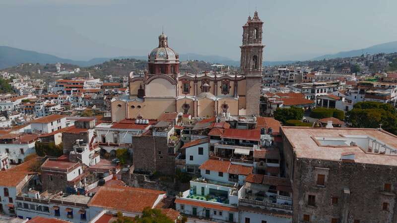 Mexico City: Cacahuamilpa Caves and Taxco Small-Group Tour - Who should book this Mexico City day trip?