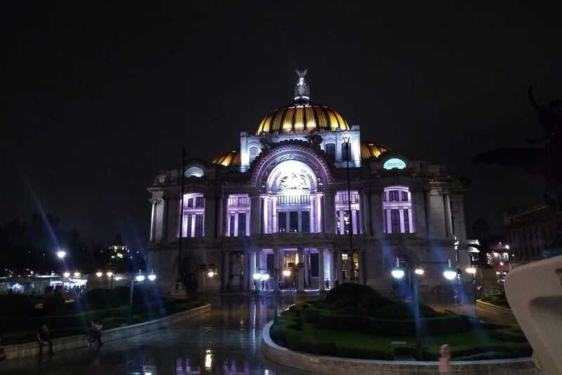 Mexico City: Double Decker Bus Night Tour - The English audio guide and Spanish-speaking host