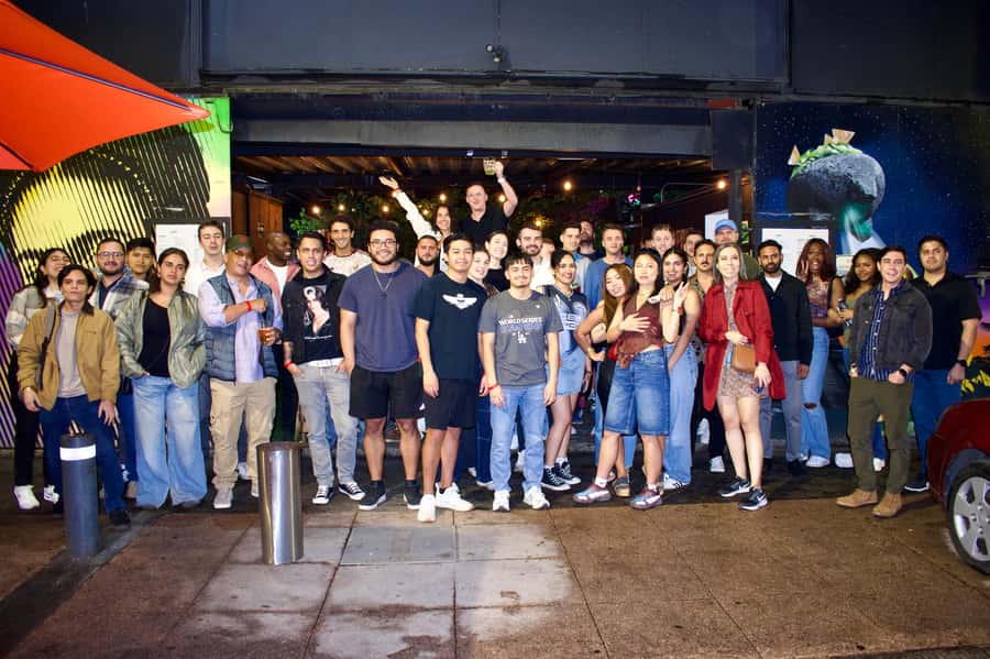 Mexico City: Guided Pub Crawl with Party Games - Starting with beer pong and flip cup