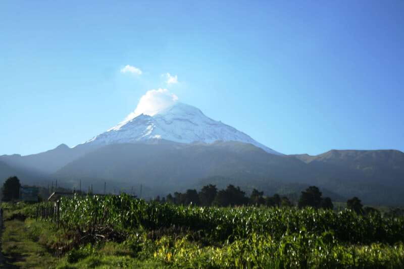 Mexico City: Guided Volcano Trek with Lunch - Paso de Cortés and the first volcano views