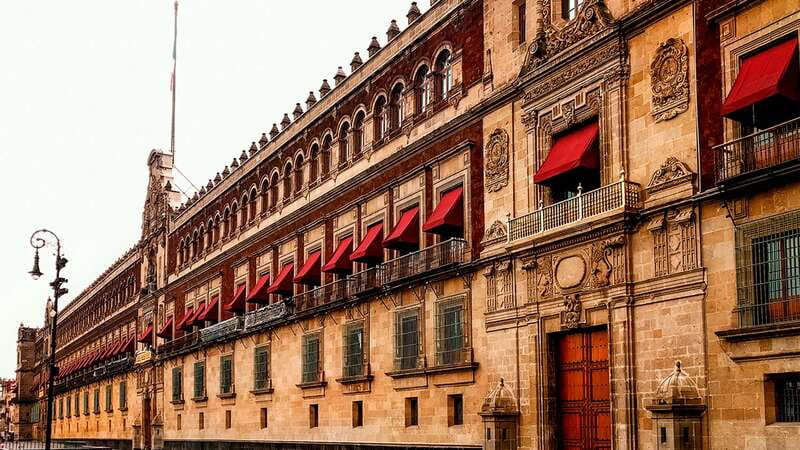 Mexico City: Historic Downtown Walking Tour - A department store with an extravagant ceiling