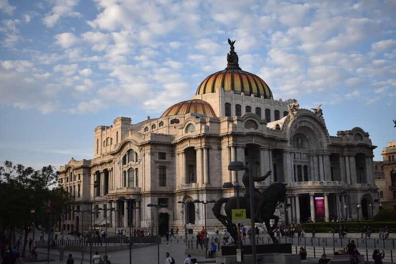 Mexico City: Mexican Folklore Ballet - Who will enjoy this performance most