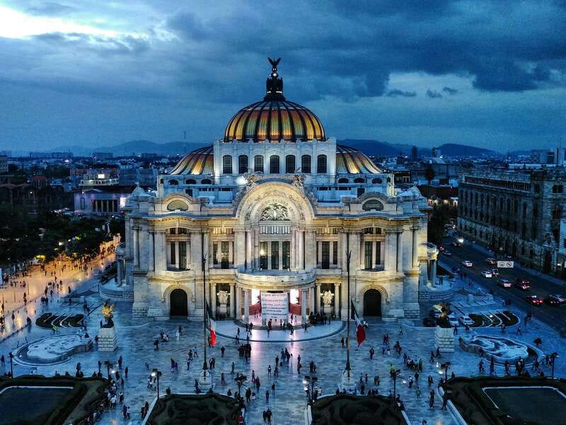 Mexico City Must-see Buildings & Palaces - The Bank of Mexico: a different kind of museum visit