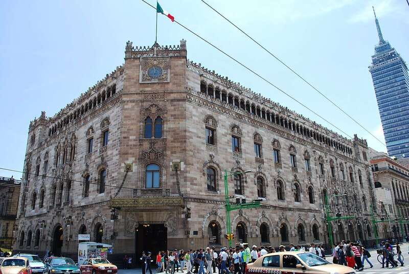 Mexico City Must-see Buildings & Palaces - Who will enjoy this walking tour most?