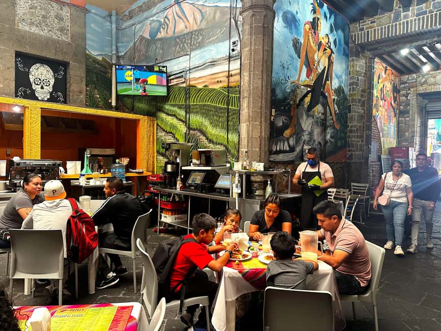 Mexico City: Old Town Food Tour of 7 Tastings & Secret Dish - Pan dulce and artisanal chocolate