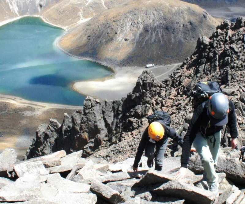 Nevado De Toluca: Reach the Summit with Professionals - Weather, clothing, and what belongs in your pack