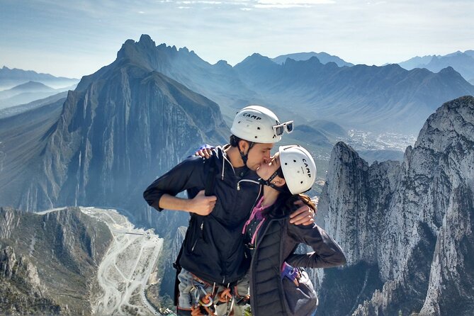 Nido de los Aguiluchos, Monterrey: Hiking + Rock Climbing + 3 Rappels - What Nido de los Aguiluchos actually feels like