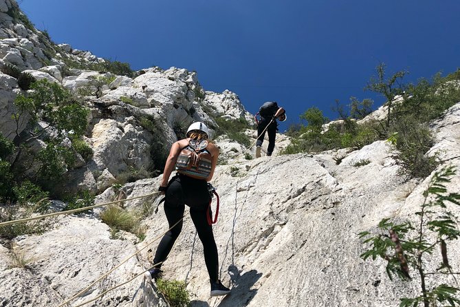 Nido de los Aguiluchos, Monterrey: Hiking + Rock Climbing + 3 Rappels - Reaching the summit and the Huasteca views