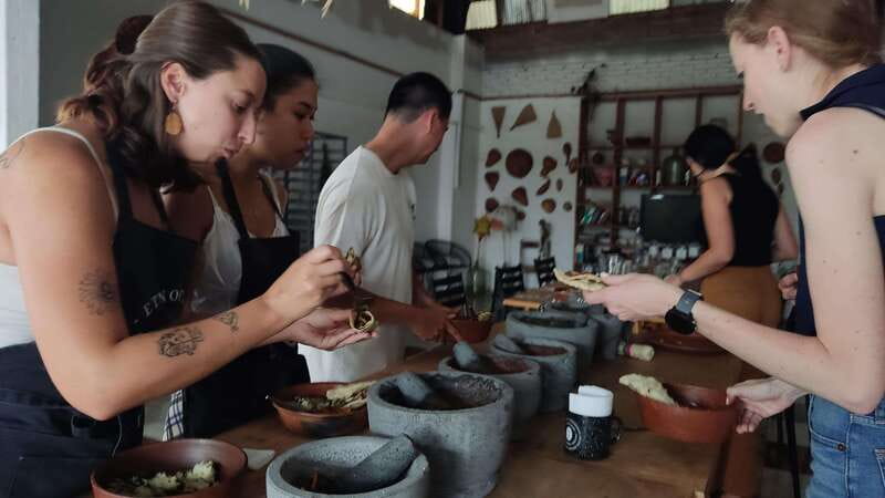 Oaxaca: Oaxacan Mole Workshop with a Traditional Cook - Tortillas, quesadillas, and the work between the steps