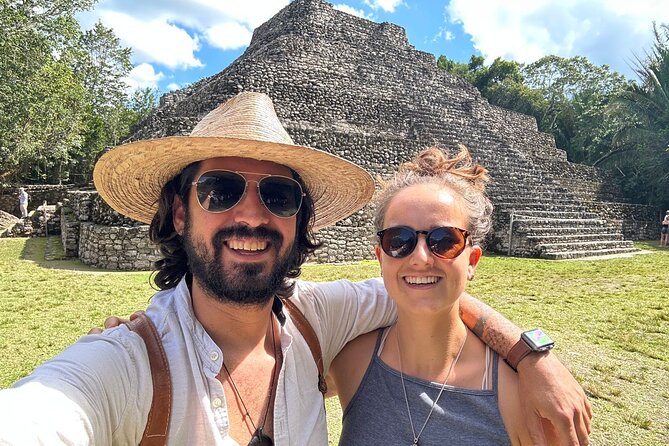 One Day Tour to Chacchoben Mayan City and Bacalar Lagoon with a Certified Guide - Walking through Chacchoben’s jungle ruins