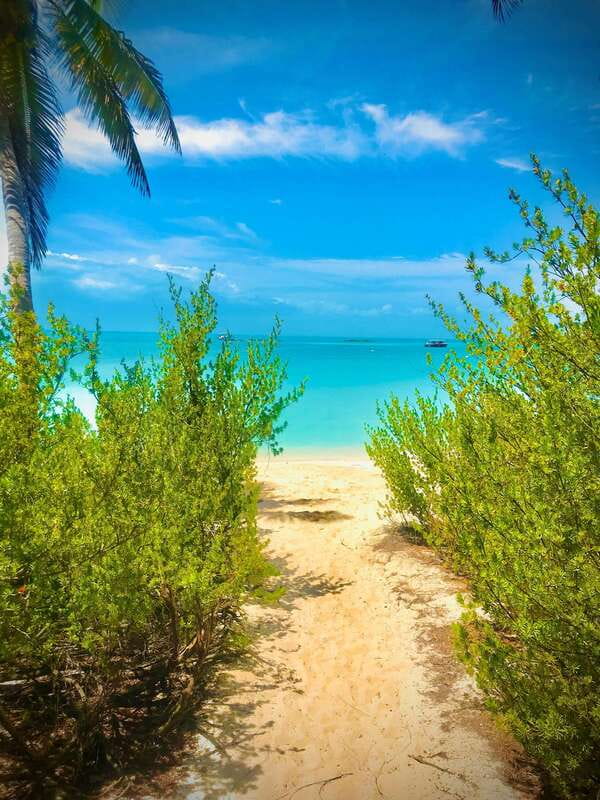 PARADISE ISLAND- ISLA CONTOY AND ISLA MUJERES - Sun, clothing, and environmental rules
