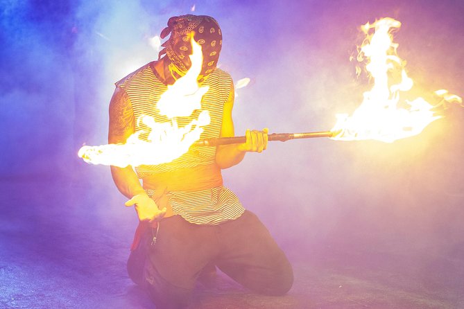 Pirate Ship Sunset Dinner and Show in Los Cabos - Cabo’s Arch and the sunset cruise