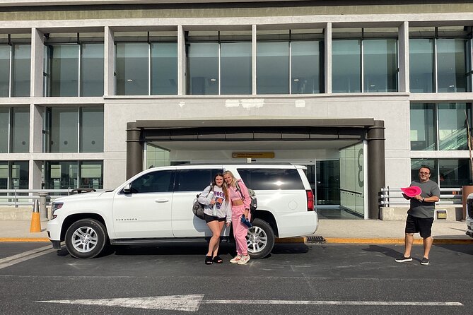 Premier Airport Shuttle Service for Seamless Transport in Cabo - Safety, communication, and service style