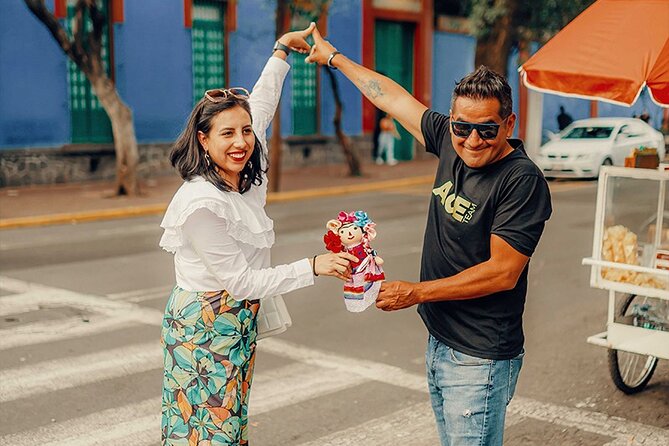 PREMIUM Frida Kahlo Museum and Xochimilco (Small Groups) - Should you book the Xochimilco and Casa Azul day?