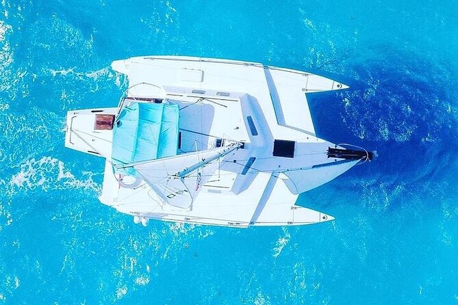 Premium Isla Mujeres Tour by Private Catamaran - Two hours to get a feel for Isla Mujeres