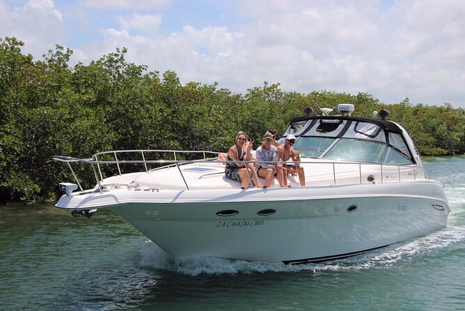Private 50FT Yacht Rental in Cancún P8 - The real cost for a private group