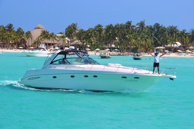 Private 50FT Yacht Rental in Cancún P8 - Choosing two, four, or six hours